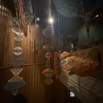 Mitr Thai - Nicely decorated interiorz - Thai Near Me - New York, New York