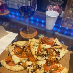 The Vine - Margarita flatbread