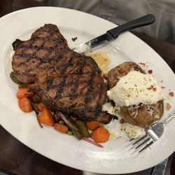 Mama Gs Italian Restaurant - Prime rib dinner