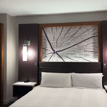 Walnut Creek Marriott - Bedroom - Hotels Near Me - Walnut Creek, California Walnut Creek Marriott - Bedroom - Hotels Near Me - Walnut Creek, California