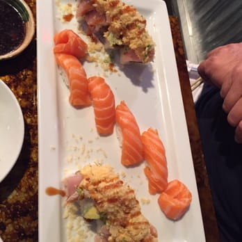 Sushi 4 Reel - Sushi Bars Near Me - Oceanside, California