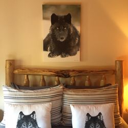 The Howling Wolf