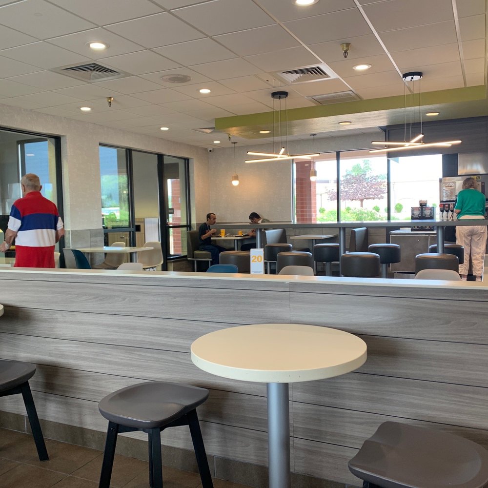 McDonald's - Squeaky clean dining area - Fast Food Near Me - Scottsdale, Arizona McDonald's - Squeaky clean dining area - Fast Food Near Me - Scottsdale, Arizona