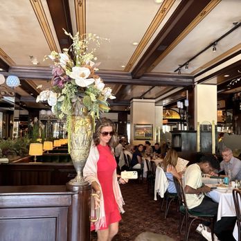 Old Ebbitt Grill - Interior - Bars Near Me - Washington, DC, District of Columbia