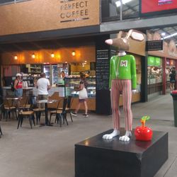 Perfect Coffee Shop - Outside