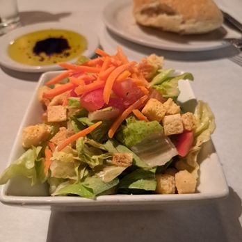 Romano's Macaroni Grill - Side salad - Italian Near Me - Corona, California
