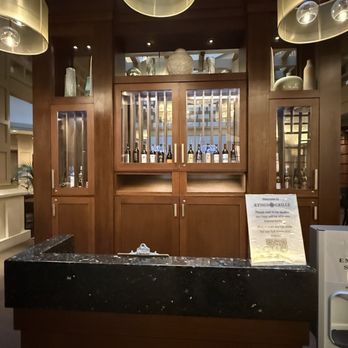 Kyng's Grill - Full bar - New American Near Me - Kissimmee, Florida