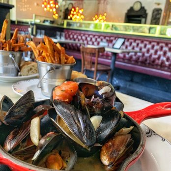 Loch Bar - Seafood Near Me - Houston, Texas Loch Bar - Seafood Near Me - Houston, Texas
