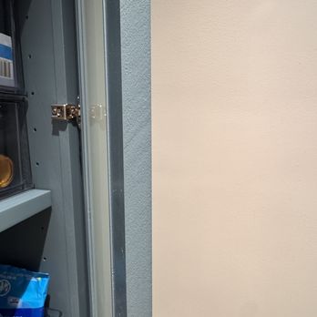 Dad the Builder - Cabinet door wood grain and saw marks - Carpenters Near Me