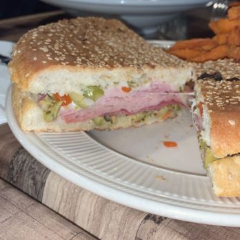 Bienvenue - Muffuletta - Seafood Near Me - Harahan, Louisiana