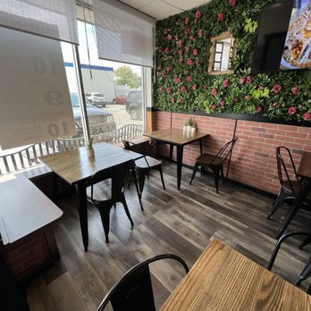 Taco El Chingon - Dining Room - Mexican Near Me - Bellmore, New York
