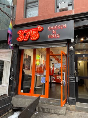375° Chicken 'n Fries by null