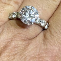 Elegant Jewelers - Engagement ring