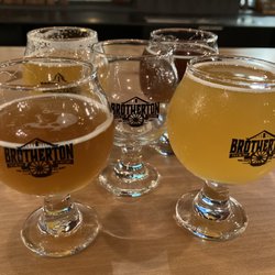 Brotherton Brewing Company - #BrothertonBrewery killin it in #presentation and #quality of beer! The #BestAtmosphere for a great time and conversations with friends