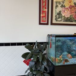 Moon Star Chinese Kitchen - Interior near entrance
