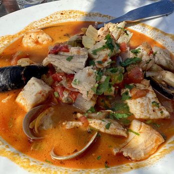 Sam's Chowder House - Cioppino split in half - Seafood Near Me - Half Moon Bay, California