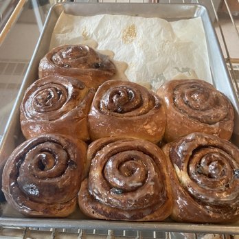 Handy Creek Bakery - Cinnamon Rolls - Bakeries Near Me - Wheeler, Oregon Handy Creek Bakery - Cinnamon Rolls - Bakeries Near Me - Wheeler, Oregon