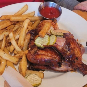 Jim 'N Nick's Bar-B-Q - Barbeque Near Me - Trussville, Alabama