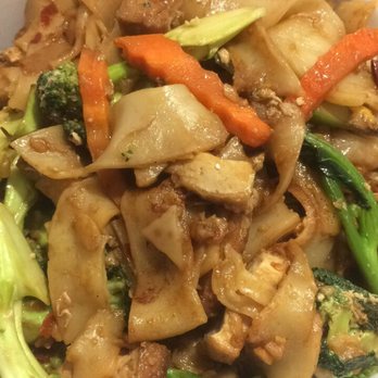 Siam Garden Cafe - Veggie tofu pad see yew - Thai Near Me - Honolulu, Hawaii Siam Garden Cafe - Veggie tofu pad see yew - Thai Near Me - Honolulu, Hawaii