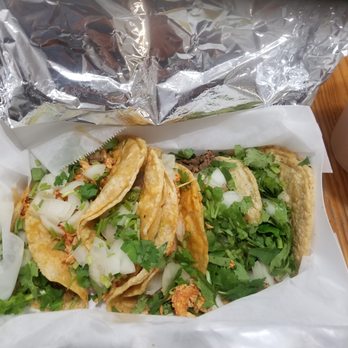 Boss Man Tacos - Thursday August 13, 2020 2 chicken & 2 steak tacos - Mexican Near Me - Highland, Indiana
