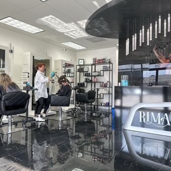 The Head Spa at Rima's - Interior - Hair Salons Near Me - Glendale, California
