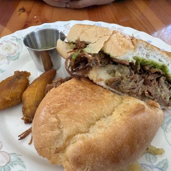 Mi Luna Cuban Cafe - Pan con lechon - Cuban Near Me - Olympia, Washington Mi Luna Cuban Cafe - Pan con lechon - Cuban Near Me - Olympia, Washington