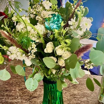 Currituck Flowers - Floral Designers Near Me - Moyock, North Carolina Currituck Flowers - Floral Designers Near Me - Moyock, North Carolina