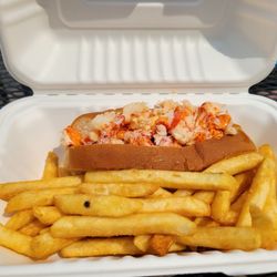 Shain's Of Maine - Lobster sandwich