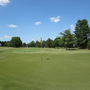 High Point Country Club - Willow Creek. No. 6 green. - Country Clubs Near Me - High Point, North Carolina High Point Country Club - Willow Creek. No. 6 green. - Country Clubs Near Me - High Point, North Carolina