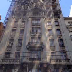 Edifício Sampaio Moreira - Fachada do prédio em obras para restauro