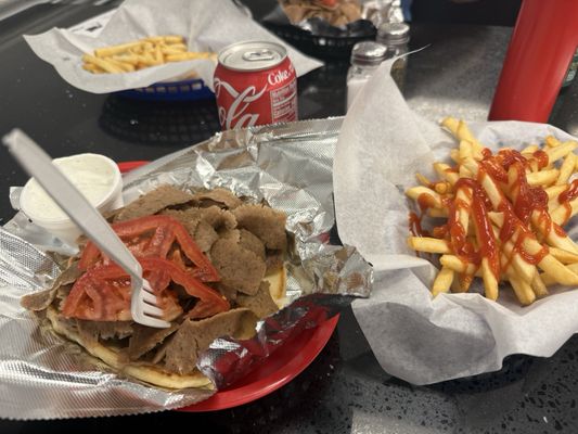 George's Gyros by null