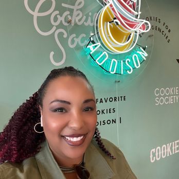 Cookie Society - Addison - Perfect photo wall - Desserts Near Me - Addison, Texas