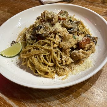 Cake de Partie - Spaghetti Tom Yum chicken pasta - Coffee & Tea Near Me - San Diego, California
