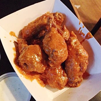 William Penn Tavern - Kitchen sink wings - Sports Bars Near Me - Pittsburgh, Pennsylvania William Penn Tavern - Kitchen sink wings - Sports Bars Near Me - Pittsburgh, Pennsylvania