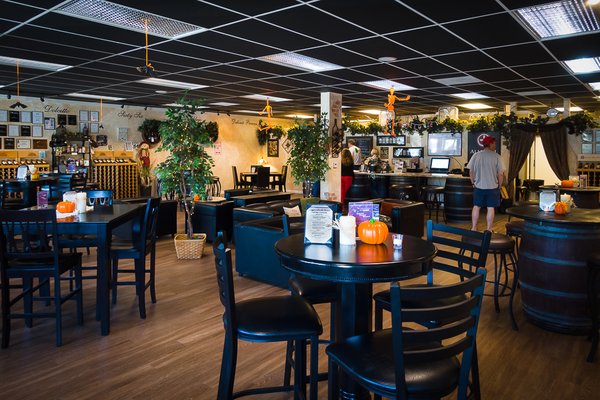 Sunland Vintage Winery by null