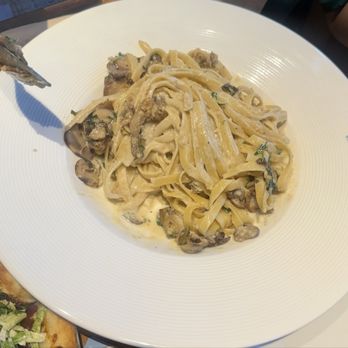 California Pizza Kitchen - Mushroom fettuccine - Pizza Near Me - Long Beach, California