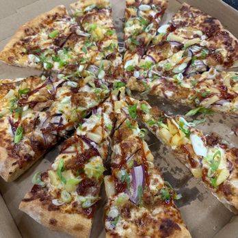 Bigotes Pizza - BBQ Chicken Pizza - Pizza Near Me - Berkeley, California