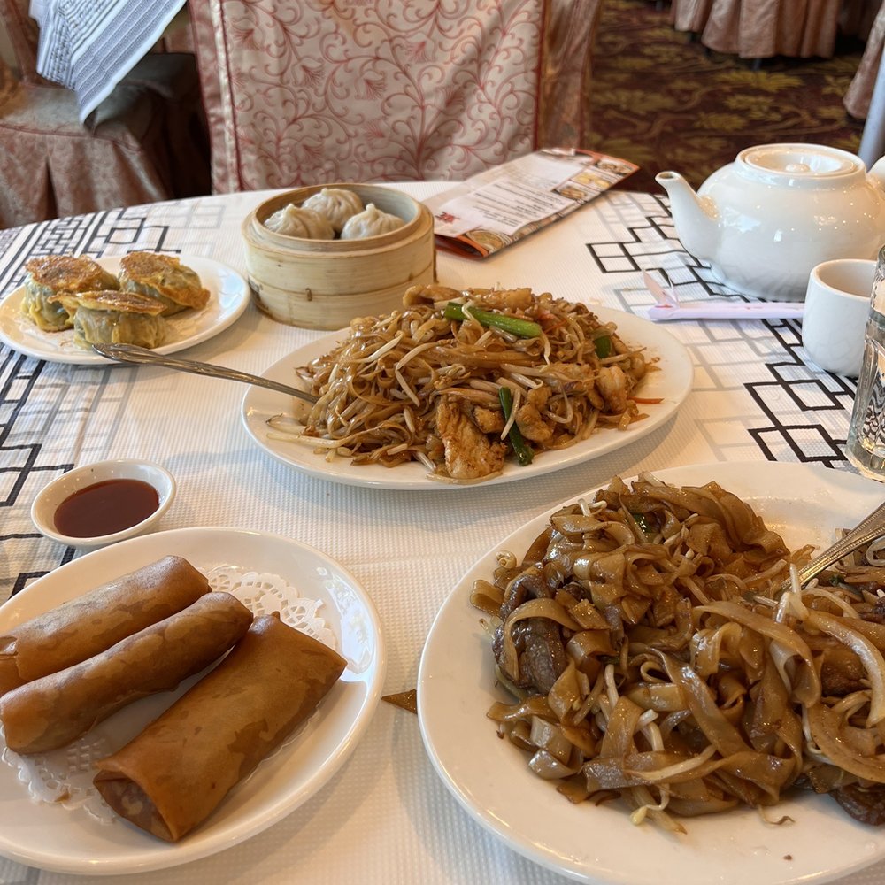 Phoenix Restaurant - Dim Sum Near Me - Chicago, Illinois Phoenix Restaurant - Dim Sum Near Me - Chicago, Illinois