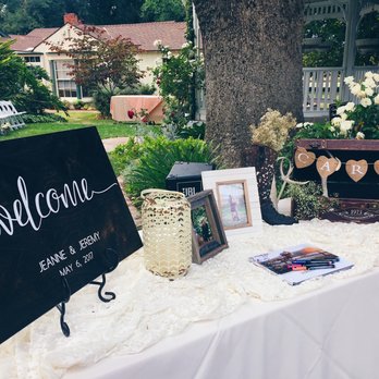Bed of Letters - Calligraphy board for weddings - Calligraphy Near Me Bed of Letters - Calligraphy board for weddings - Calligraphy Near Me