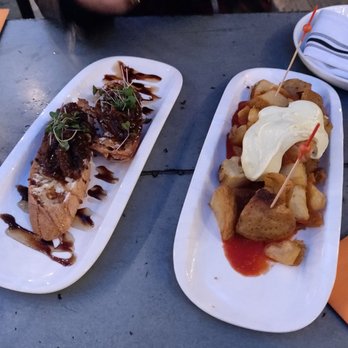 Bravas Bar de Tapas - Caramelized onions goat cheese tostada's and patatas bravas - Spanish Near Me - Healdsburg, California Bravas Bar de Tapas - Caramelized onions goat cheese tostada's and patatas bravas - Spanish Near Me - Healdsburg, California
