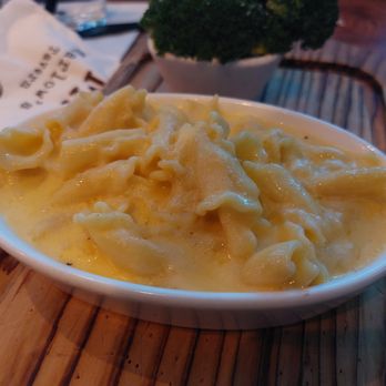 Marlow's Tavern - Kids Mac N Cheese - New American Near Me - Orlando, Florida