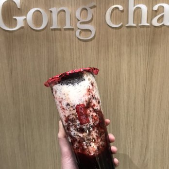Gong Cha - Strawberry Oreo Smoothie - Bubble Tea Near Me - Mississauga, Ontario