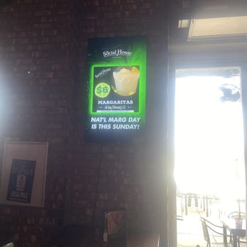 Social House Arlington - margaritas tuesday 6 dollars - Bars Near Me - Arlington, Texas Social House Arlington - margaritas tuesday 6 dollars - Bars Near Me - Arlington, Texas
