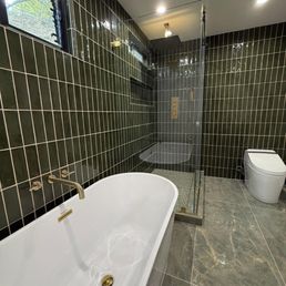 Bathroom tub and shower Bathroom tub and shower