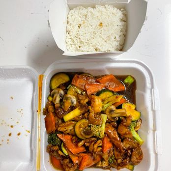 Oriental Kitchen - Triple Crown with steamed rice - Chinese Near Me - Pflugerville, Texas