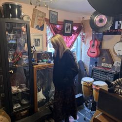 Woodys Mercantile - Music room