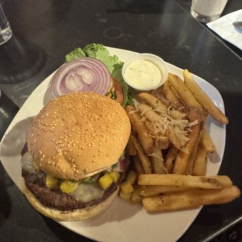 Flip Side Breckenridge - Mango burger - Burgers Near Me - Breckenridge, Colorado Flip Side Breckenridge - Mango burger - Burgers Near Me - Breckenridge, Colorado