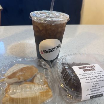 Nosotros  Cafe - Mini sweet bolillos (pan de azúcar), café de olla, brownie - Coffee & Tea Near Me - Banning, California