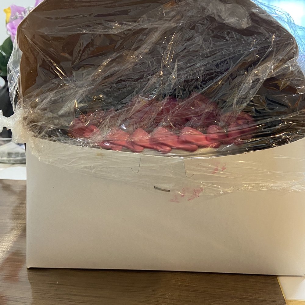 Capri Cakes - Disgusting. - Bakeries Near Me - Bronx, New York