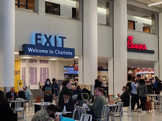 Charlotte Douglas International Airport by null